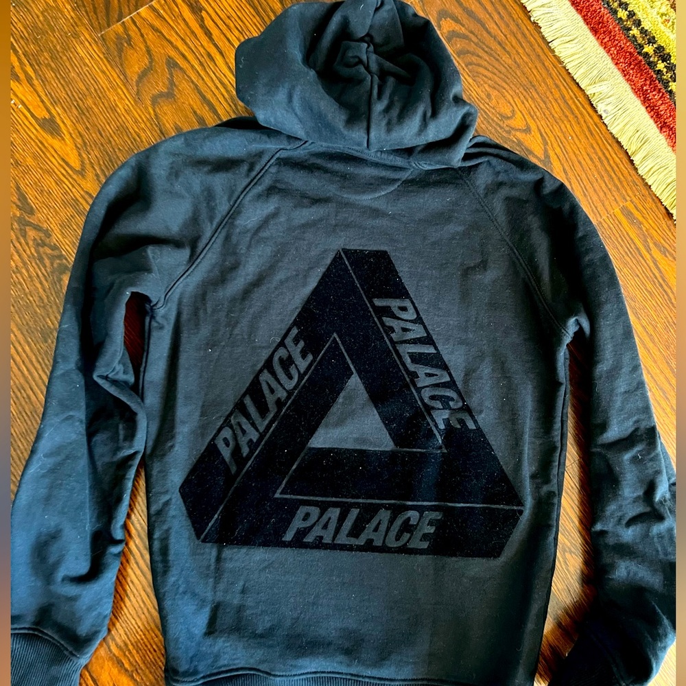 PALACE Black Sweatshirt